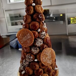 CROQUEMBOUCHE